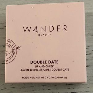 - Wander Double Date lip & cheek